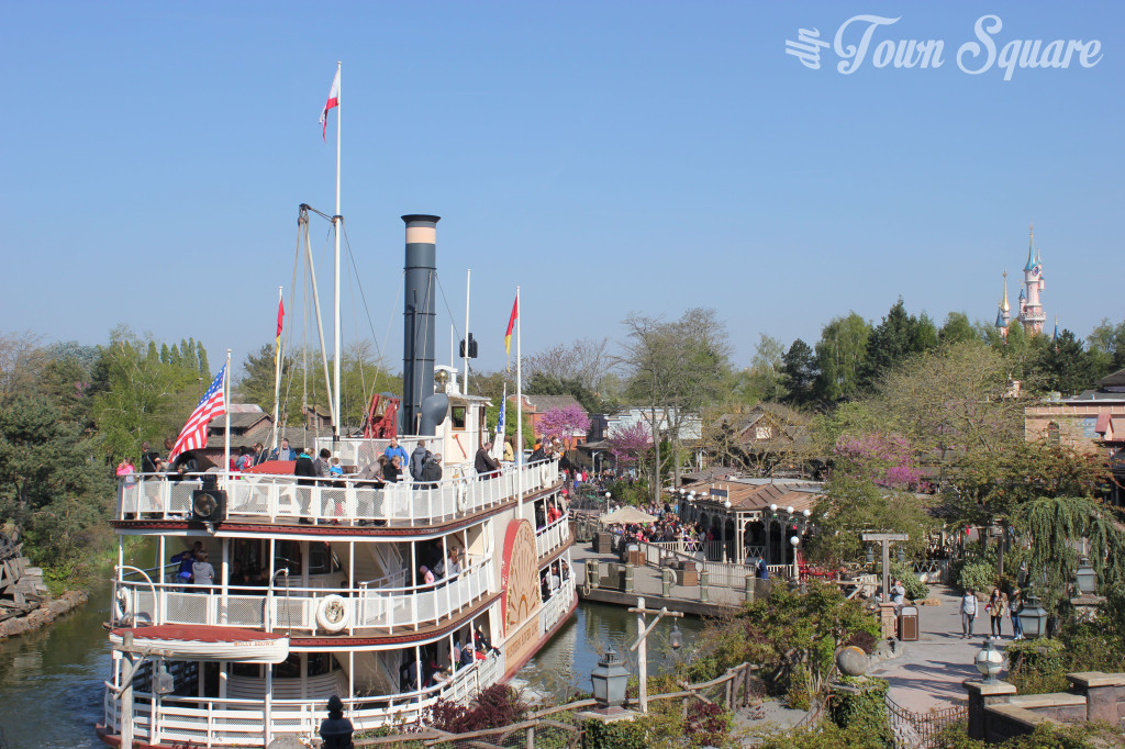 Overview of Frontierland at Disneyland Paris