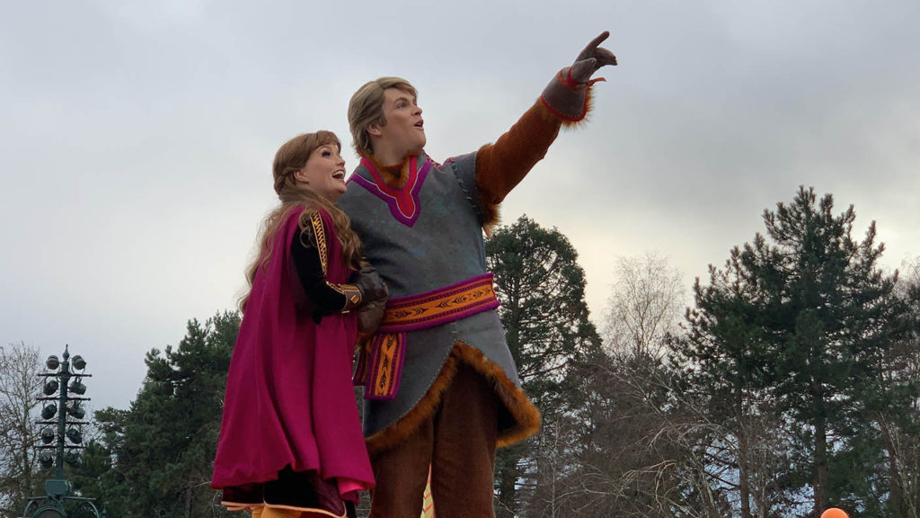 Frozen 2: An Enchanted Journey with Anna and Kristoff admiring the castle